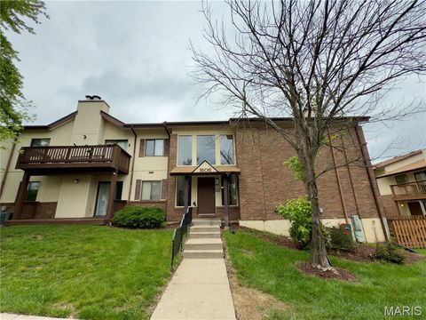 1606 Willow Wren Court 109 Florissant MO 63033