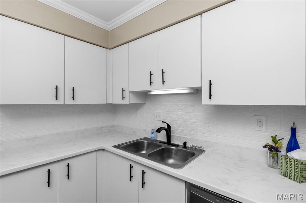 Greens Of Broadmoor Condo 11 - Residential