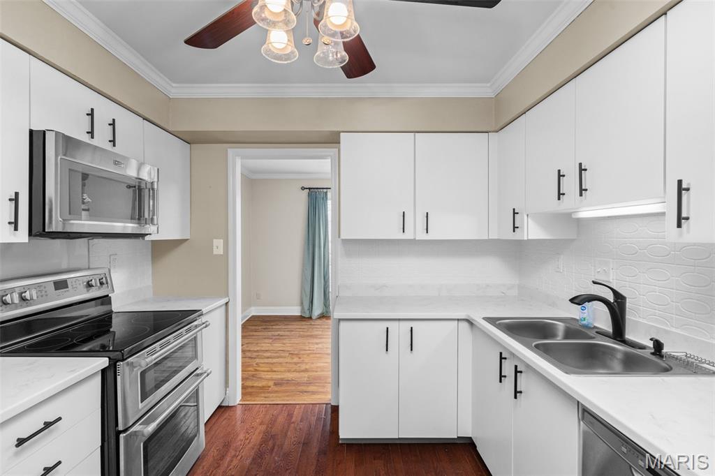 Greens Of Broadmoor Condo 11 - Residential