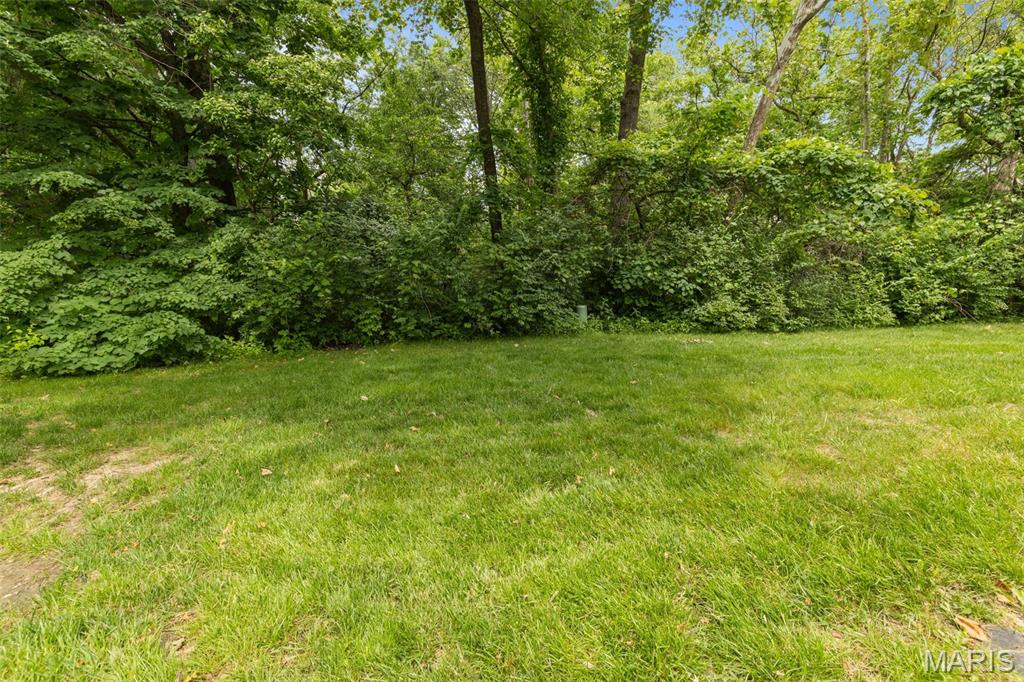 Greens Of Broadmoor Condo 11 - Residential