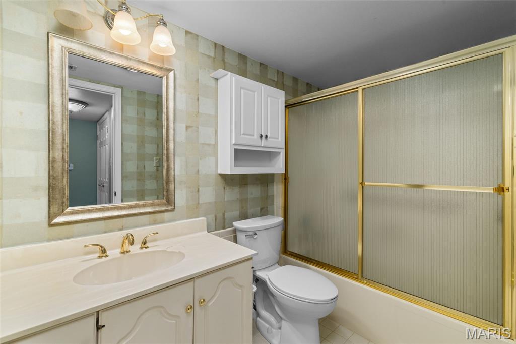 Greens Of Broadmoor Condo 11 - Residential