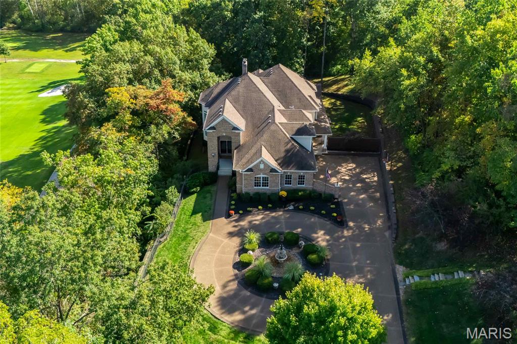 9542 Country Club Green