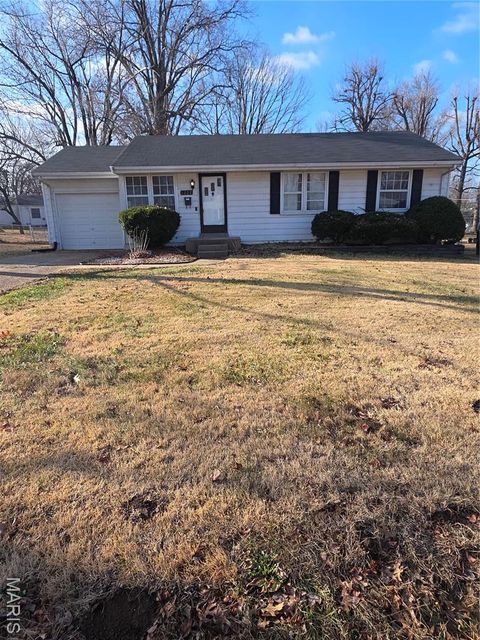 1222 Hoyt Drive Bellefontaine Nghbrs MO 63137