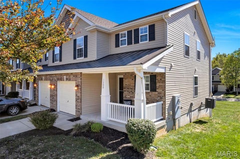 Photo of 1300 New Charter Lane, OFallon, MO 63366 (MLS # 26065131)