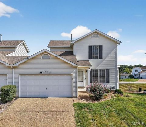 Photo of 1059 Chesterfield Drive, Wentzville, MO 63385 (MLS # 26022062)