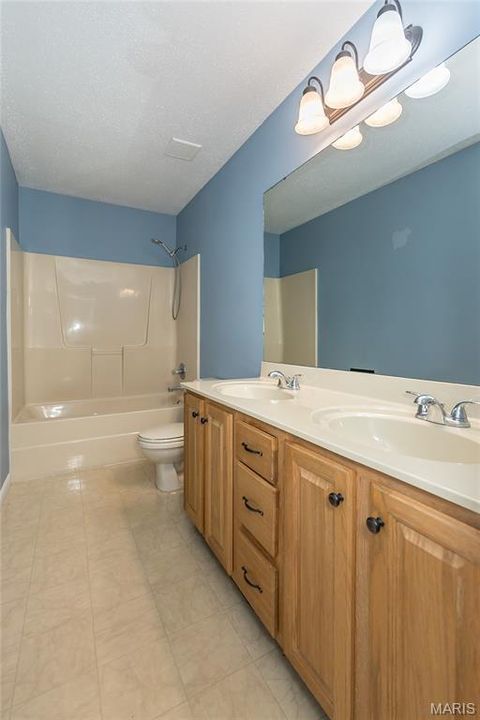 Tiny photo for 187 White Oak Estates Drive, Troy, MO 63379 (MLS # 26011656)