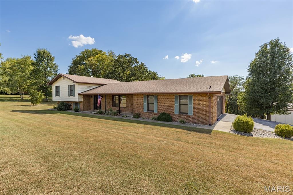 1559 Saddle Drive