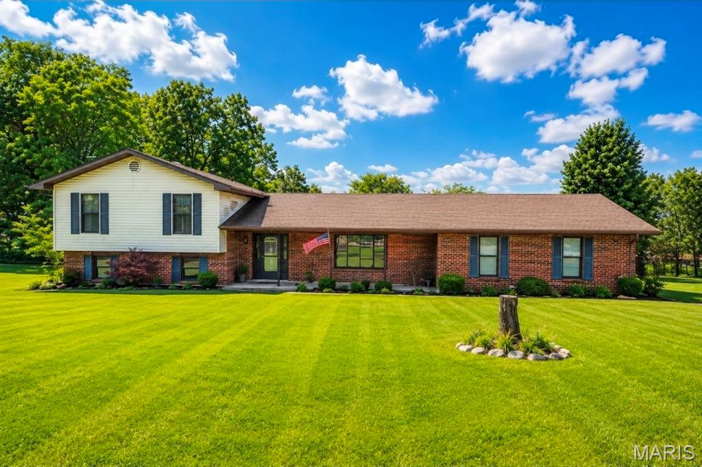 1559 Saddle Drive