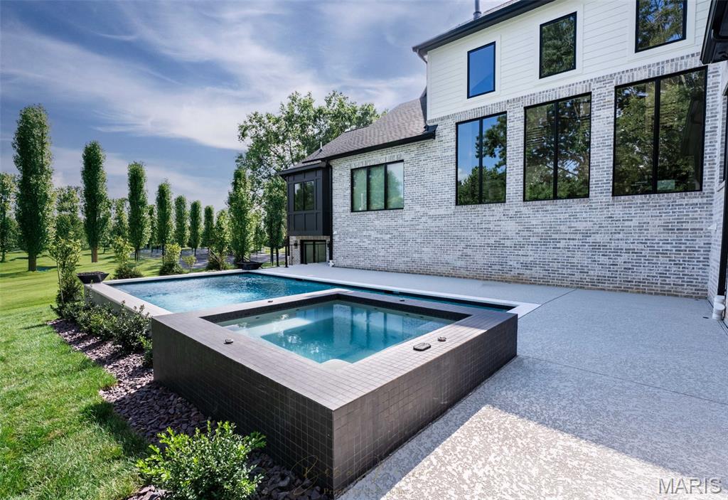 Ballas Ridge - Residential