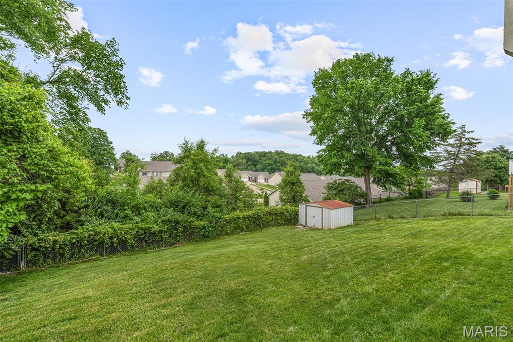 1421 N Woods Dr
