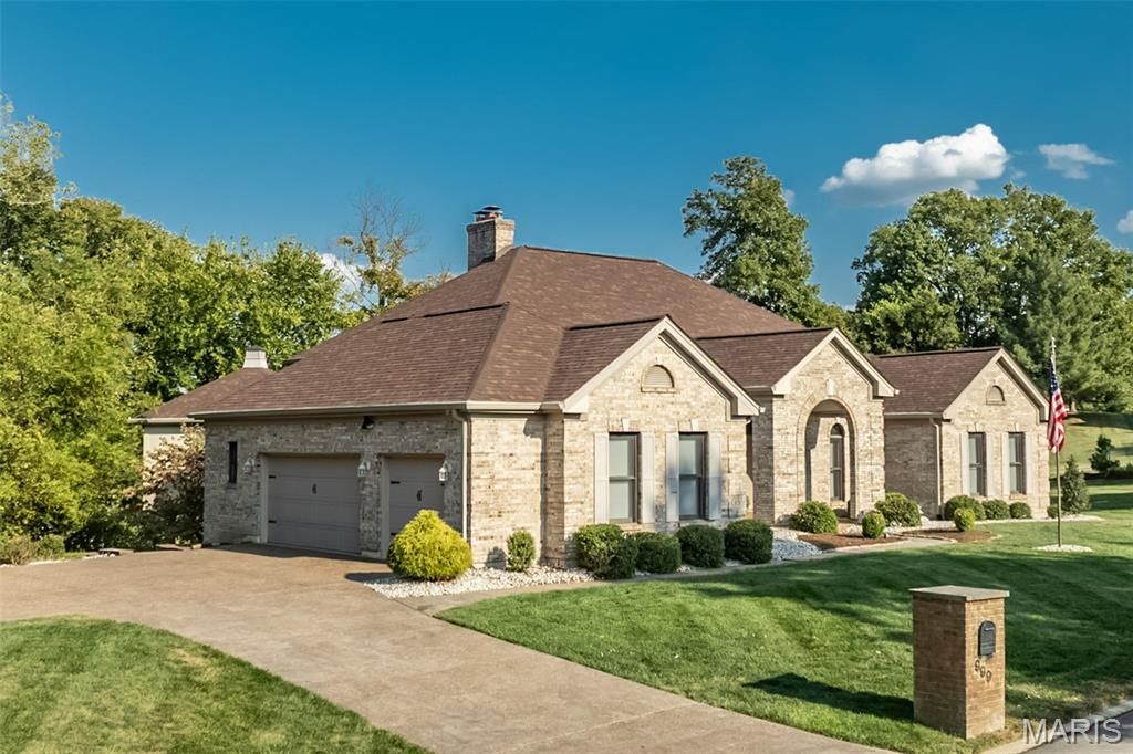 Photo of 999 Whitmoor Drive, Weldon Spring, MO 63304 (MLS # 25067673)