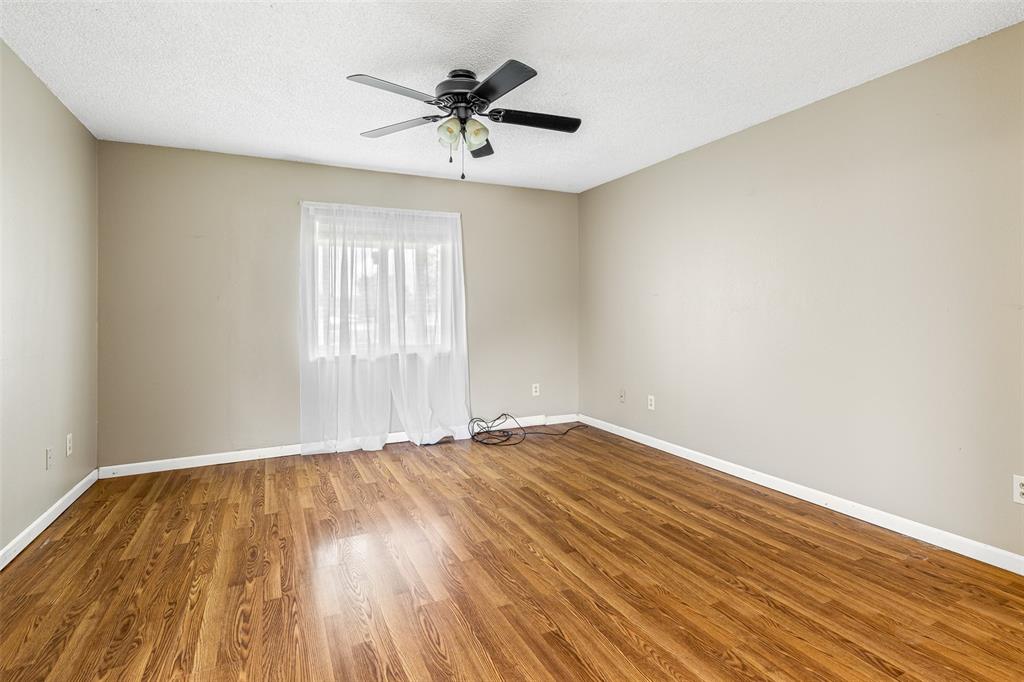 Riverwoods #One - Residential