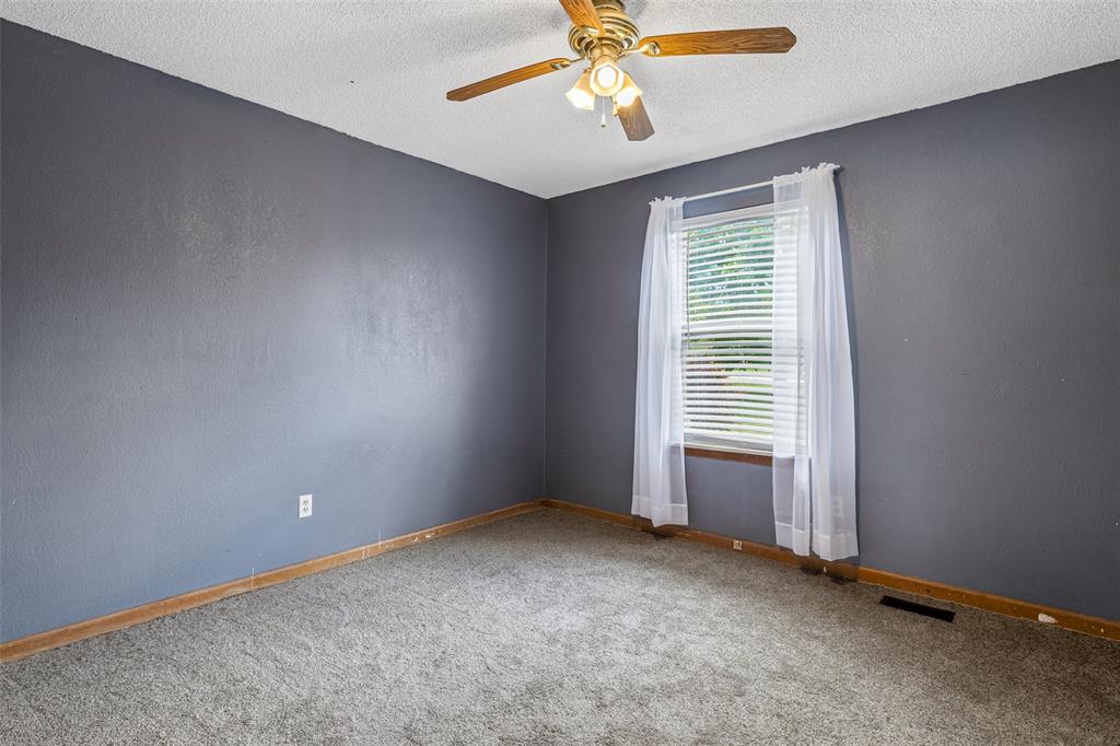 Riverwoods #One - Residential