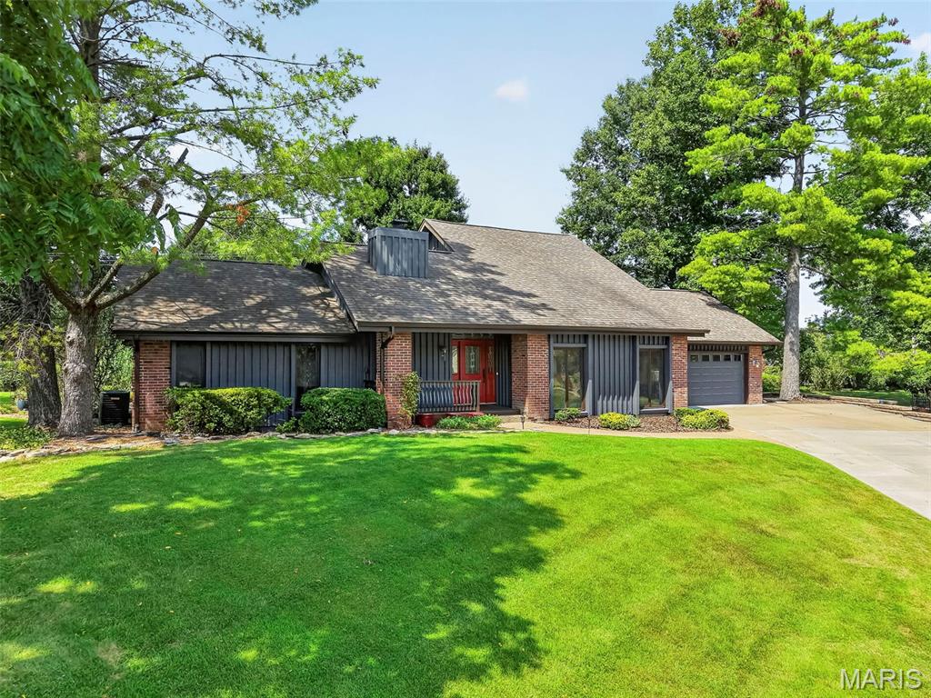1028 Monfort Court