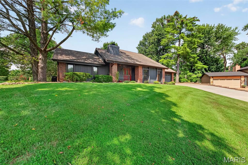1028 Monfort Court