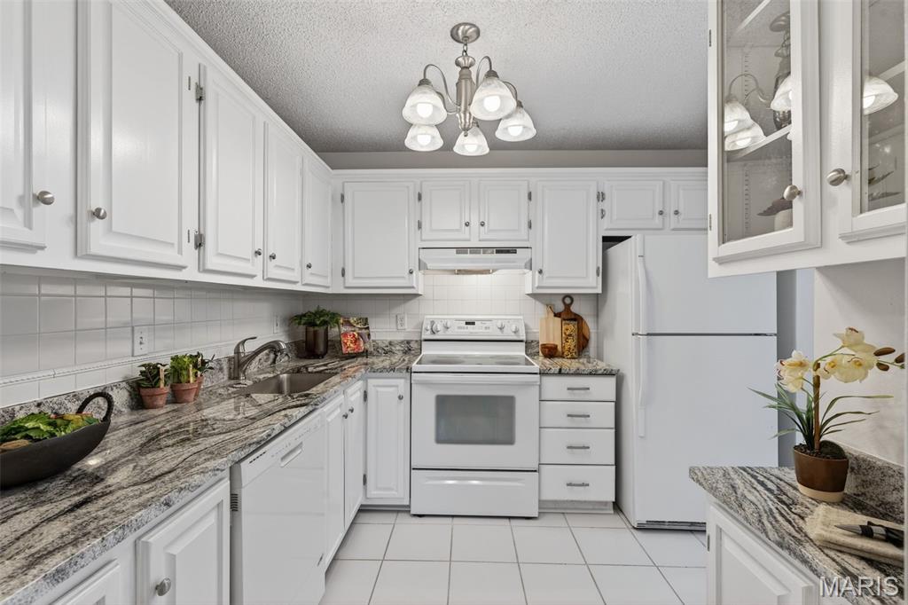 Brentwood Forest Condo Ph Three - Residential