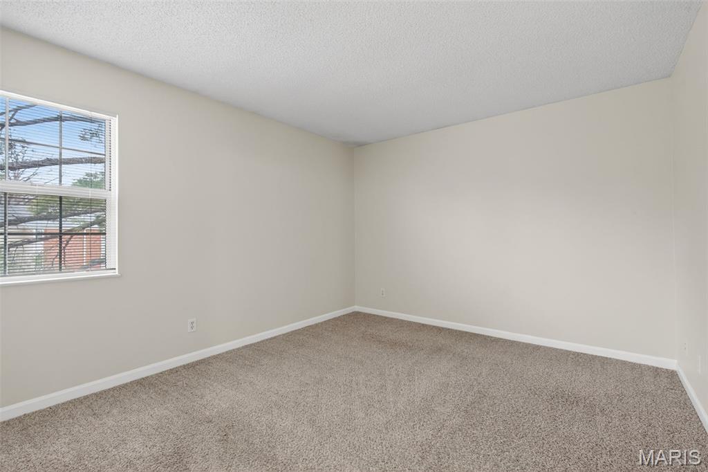 Brentwood Forest Condo Ph Three - Residential