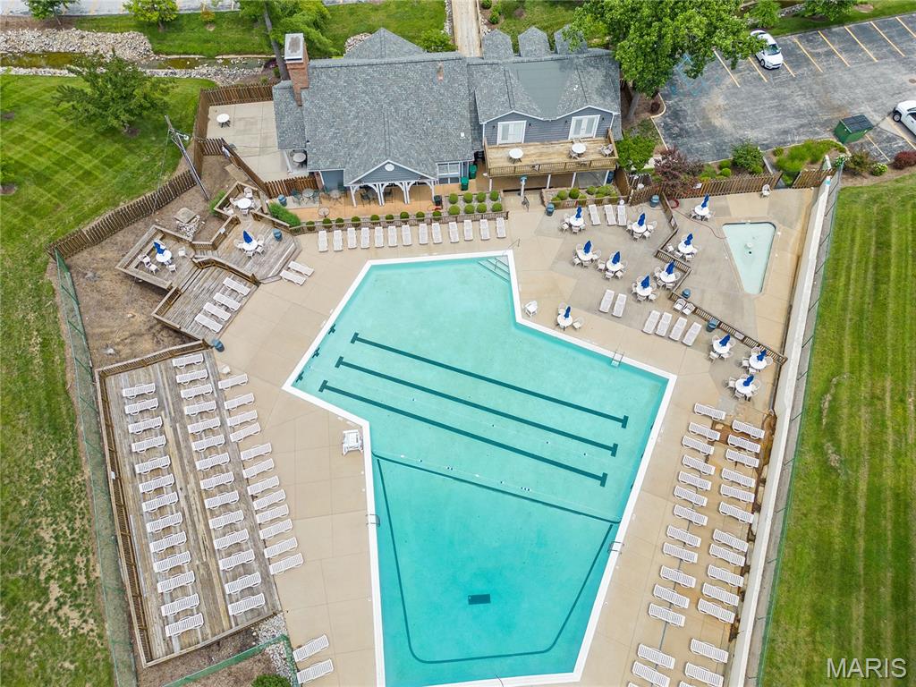 Brentwood Forest Condo Ph Five - Residential