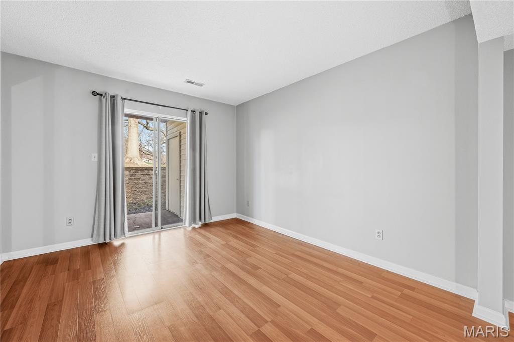 Brentwood Forest Condo Ph Five - Residential