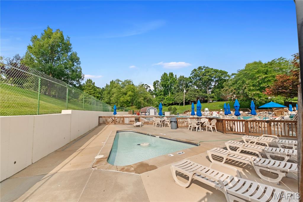 Brentwood Forest Condo Ph Five - Residential