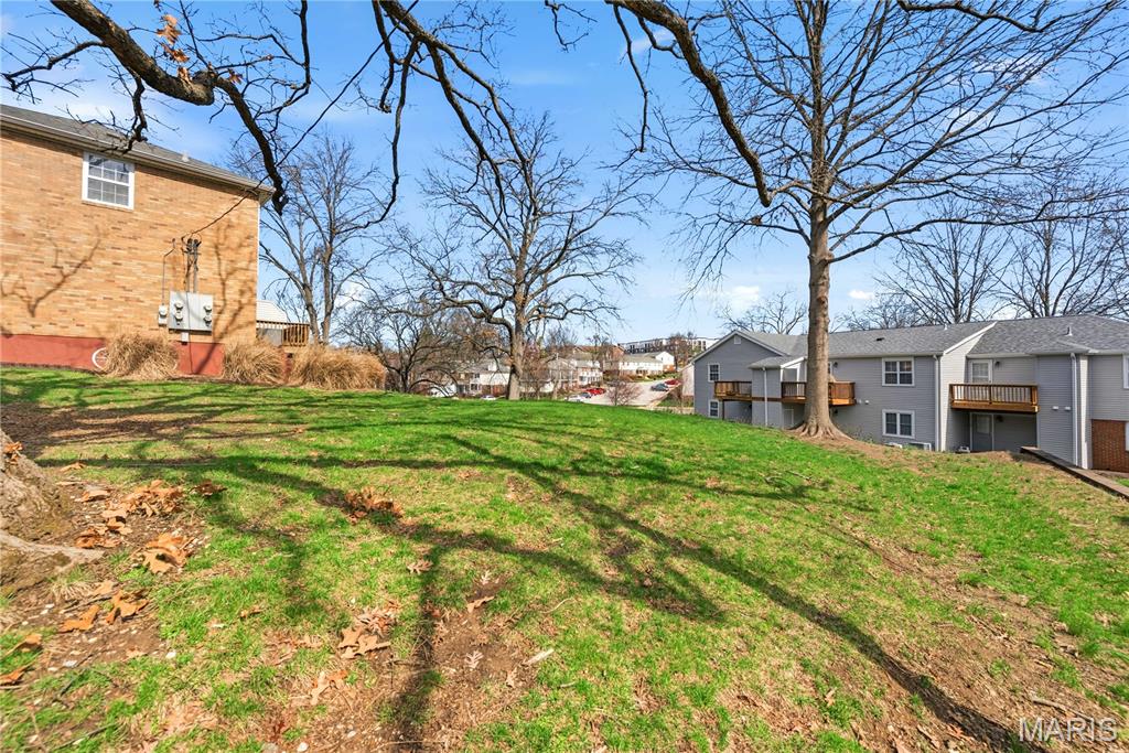 Brentwood Forest Condo Ph Five - Residential