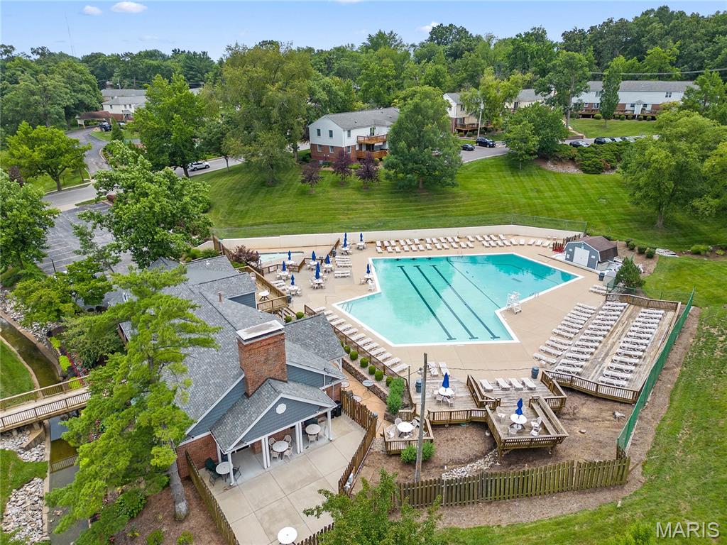 Brentwood Forest Condo Ph Five - Residential