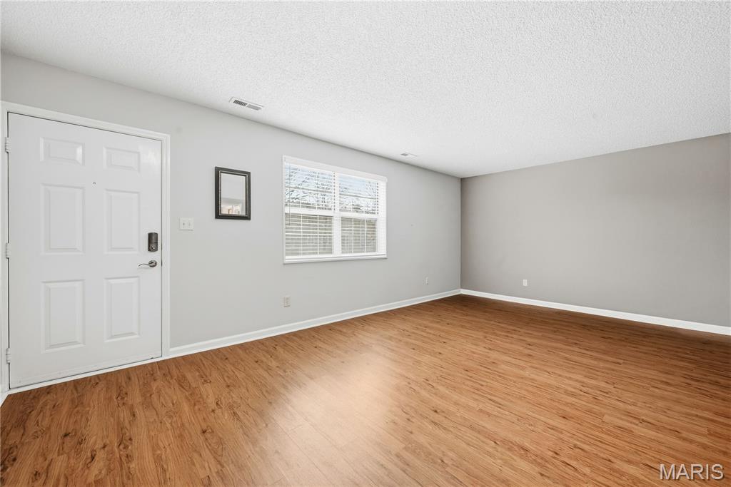 Brentwood Forest Condo Ph Five - Residential