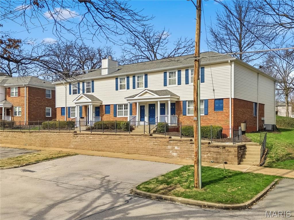 Brentwood Forest Condo Ph Five - Residential