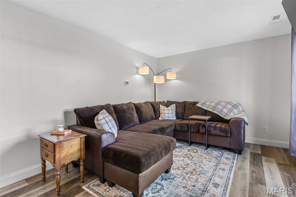 621 Westwood Drive S A