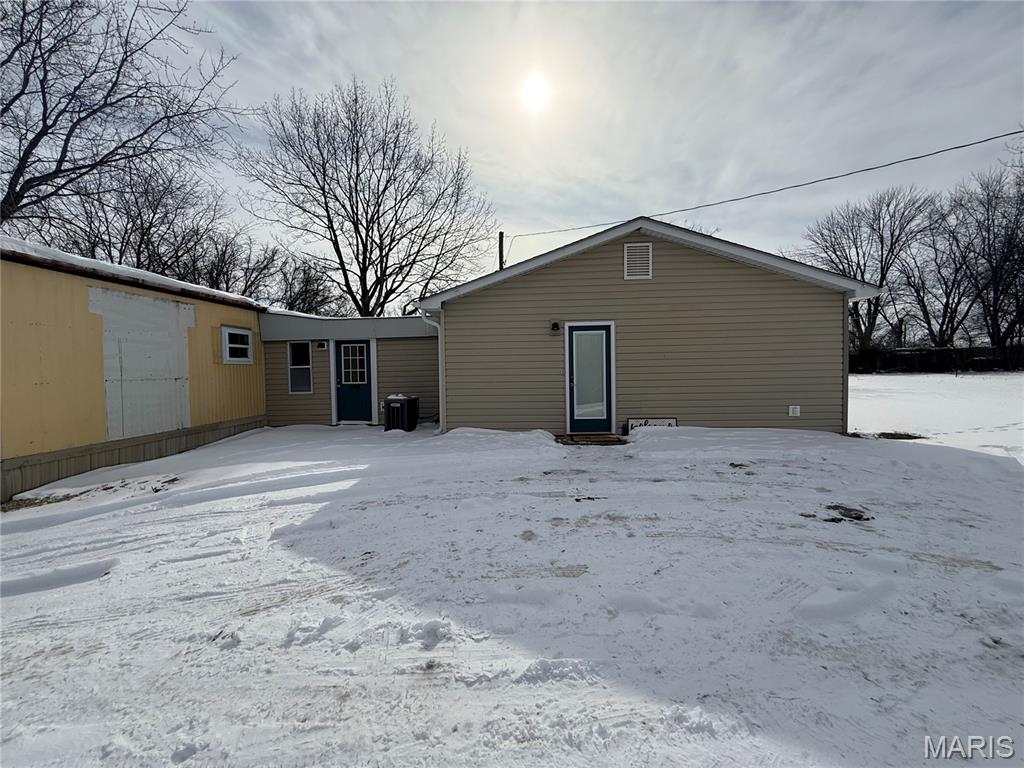 26147 N Carol Street