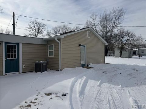 26147 N Carol Street Warrenton MO 63383