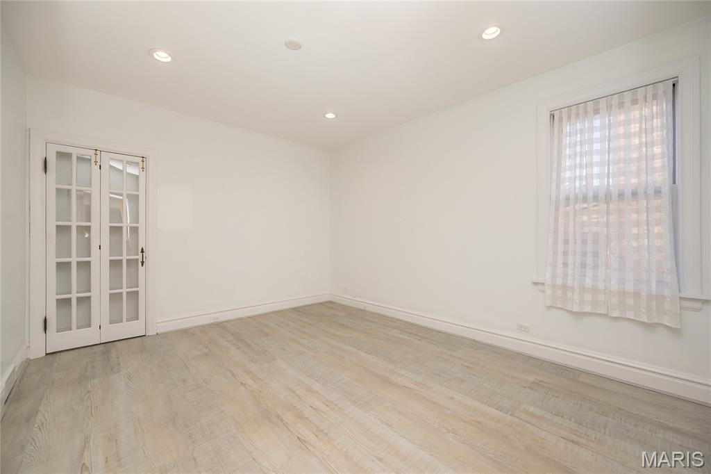 Davis Place - Residential