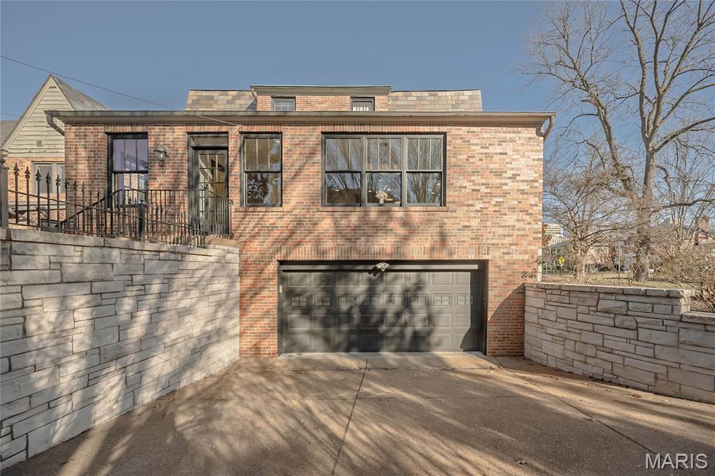 Davis Place - Residential