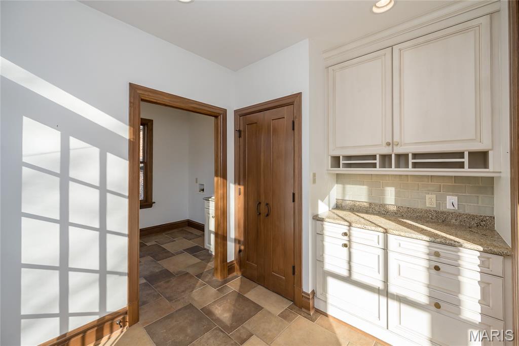 Davis Place - Residential