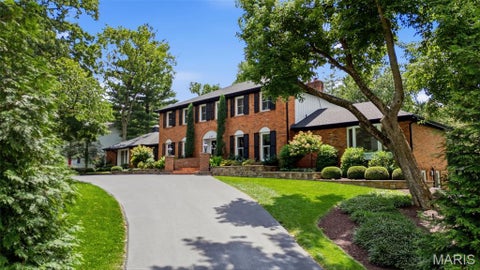 Tiny photo for 245 Litcheford Court, Creve Coeur, MO 63141 (MLS # 26048181)