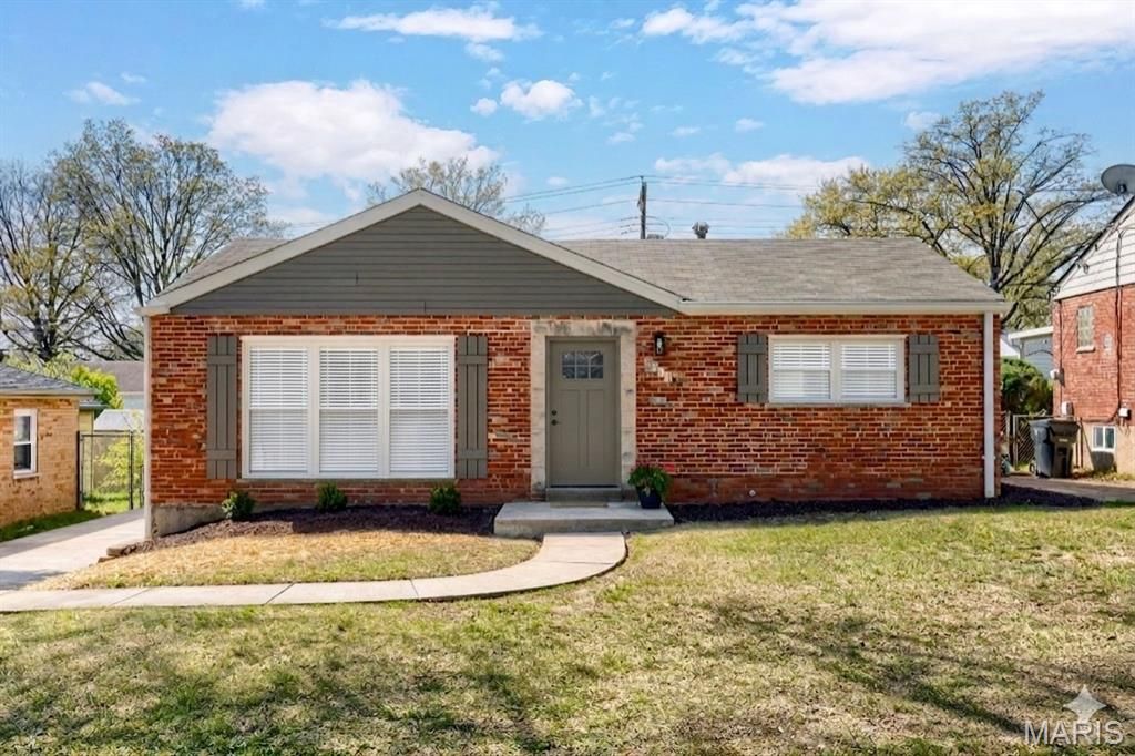 Photo of 8034 Appleton Drive, University City, MO 63130 (MLS # 26020509)