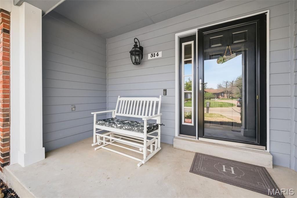 Photo of 514 Pioneer Drive, St Peters, MO 63376 (MLS # 26019189)