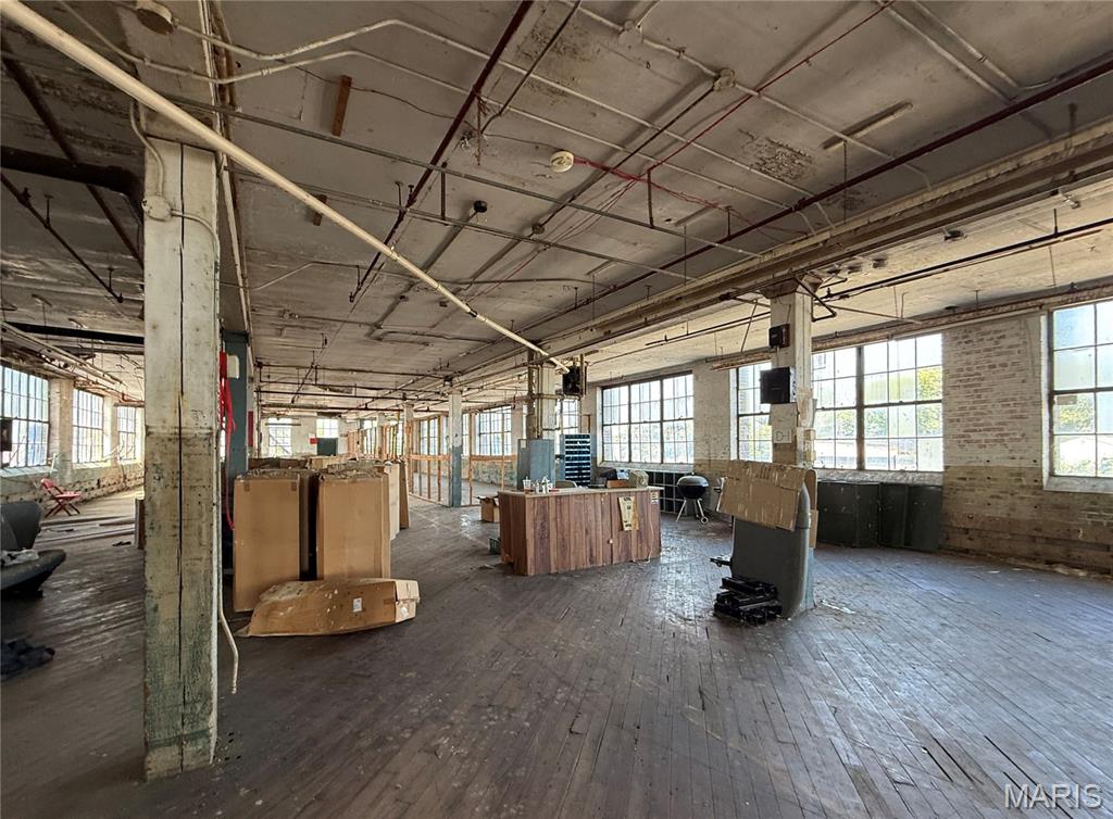 G W Smiths - Commercial Sale