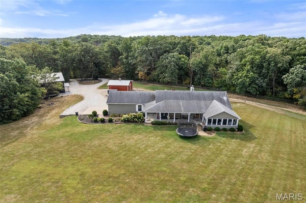 99 N CHANTILLY RD, WINFIELD, MO 63389 - Image 797955d55d5ae051c243ce1fa5c4e196/101143251