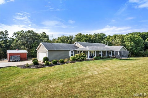 Tiny photo for 99 N Chantilly Road, Winfield, MO 63389 (MLS # 26057818)