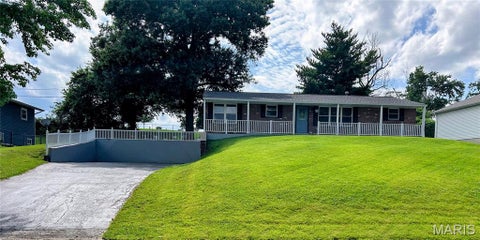 Tiny photo for 1107 Virginia Avenue, Crystal City, MO 63019 (MLS # 26036619)