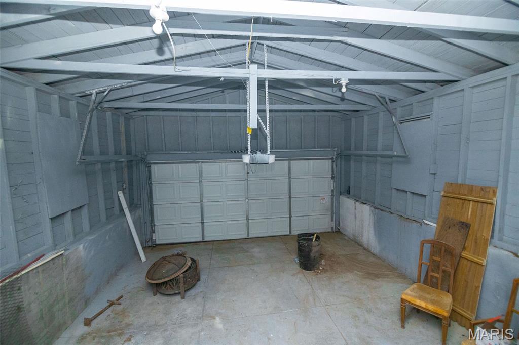 St Louis Commons Add - Residential Income