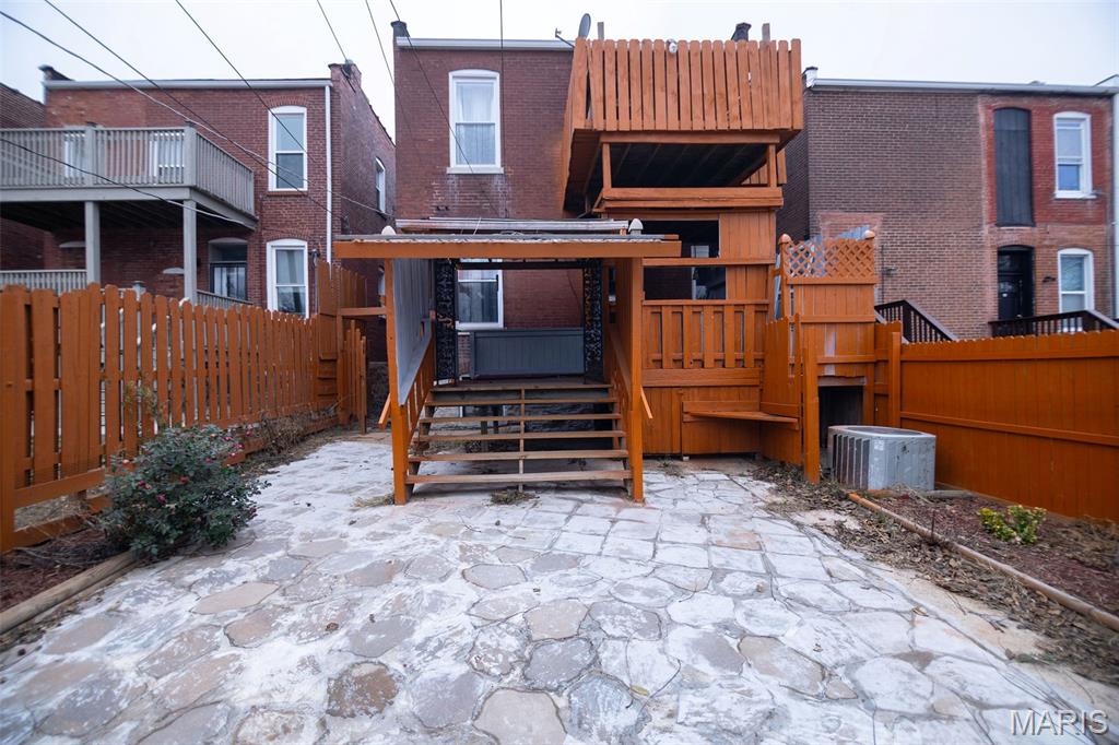 St Louis Commons Add - Residential Income