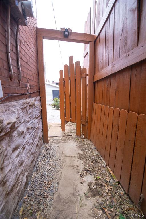 St Louis Commons Add - Residential Income