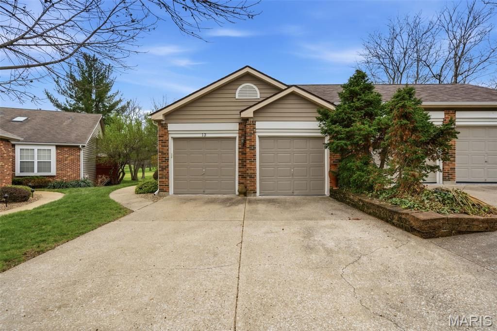 Photo of 13 Kemper Court #13, Lake Saint Louis, MO 63367 (MLS # 26019562)