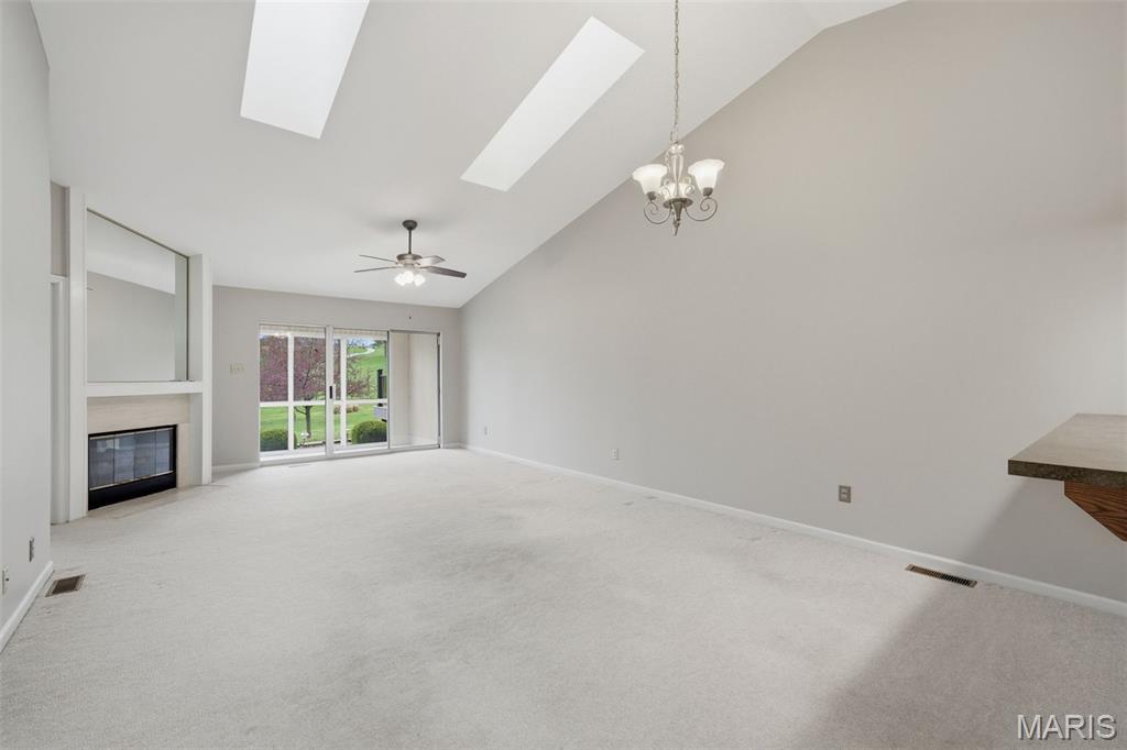 Country Club Greens Twnhms - Residential