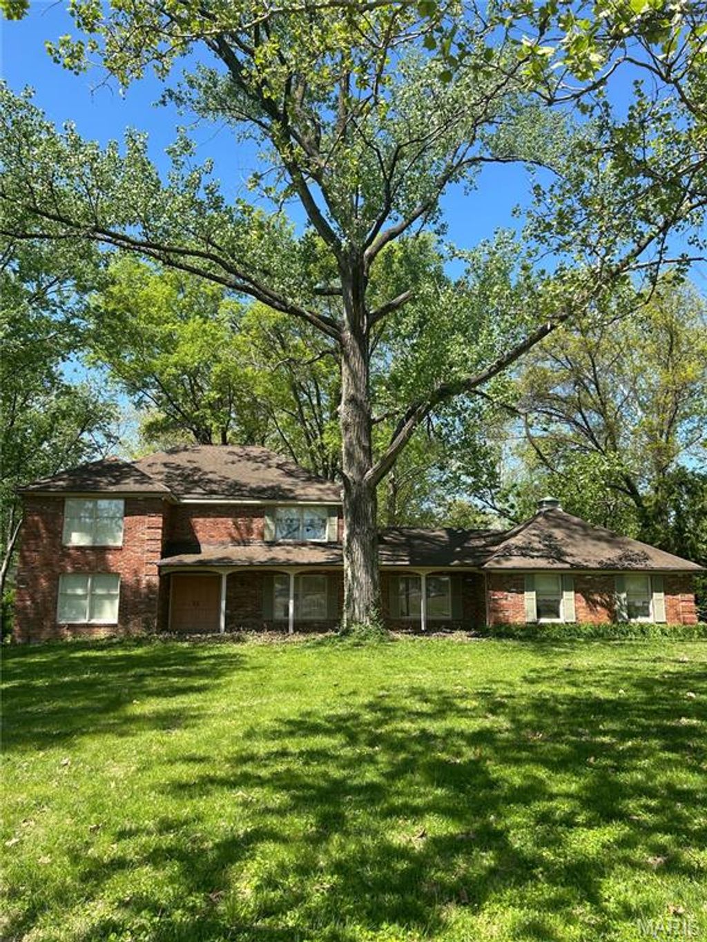 Photo of 2055 N Ballas Road #0, Des Peres, MO 63131 (MLS # 26025143)