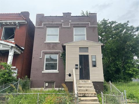 Photo of 3850 Kennerly Avenue, St Louis, MO 63113 (MLS # 26031574)