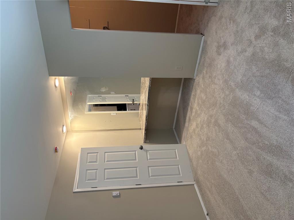 Hazelcrest Condo - Residential