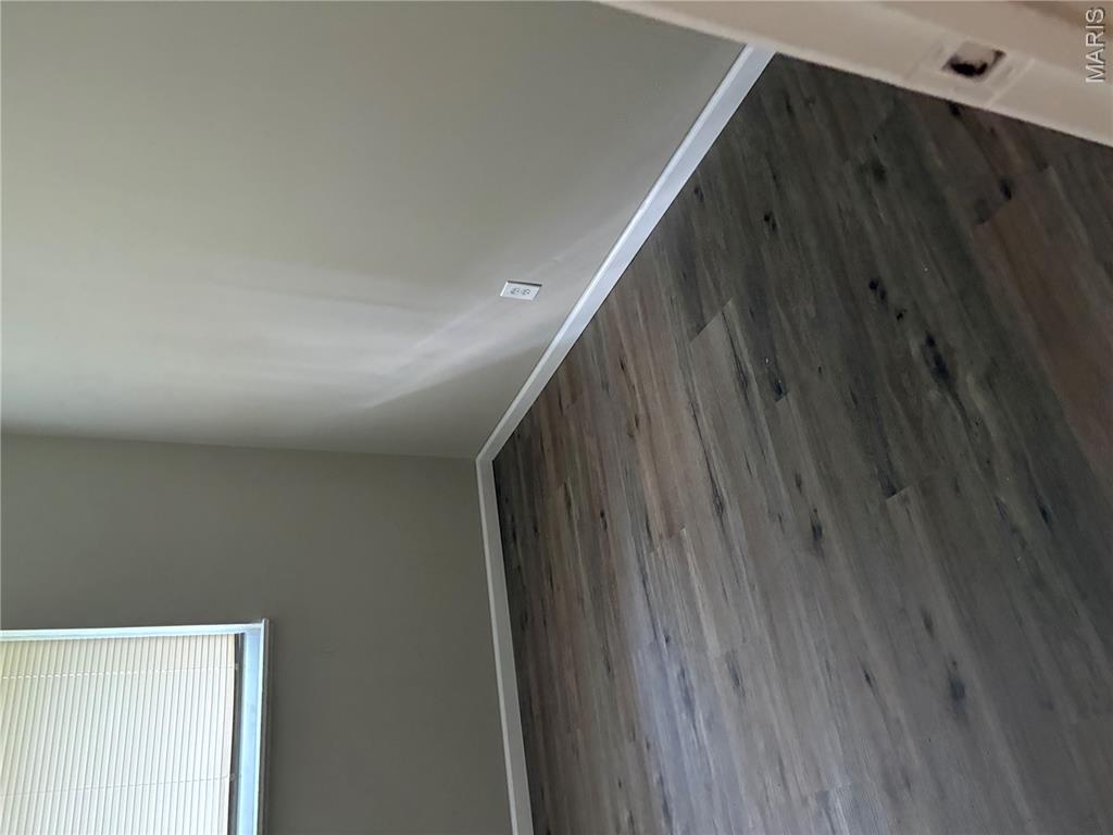 Hazelcrest Condo - Residential